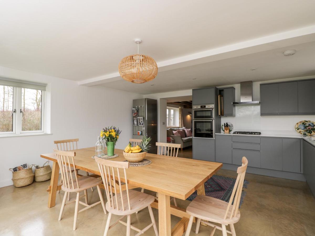 High Cogges Farm Holiday Cottages Witney Eksteriør bilde